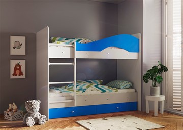 Двухэтажная детская кровать Мая с 2 ящиками на щитах, корпус Млечный дуб, фасад Синий в Нальчике