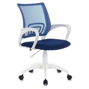 Кресло Brabix Fly MG-396W (с подлокотниками, пластик белый, сетка, темно-синее) 532399 в Нальчике